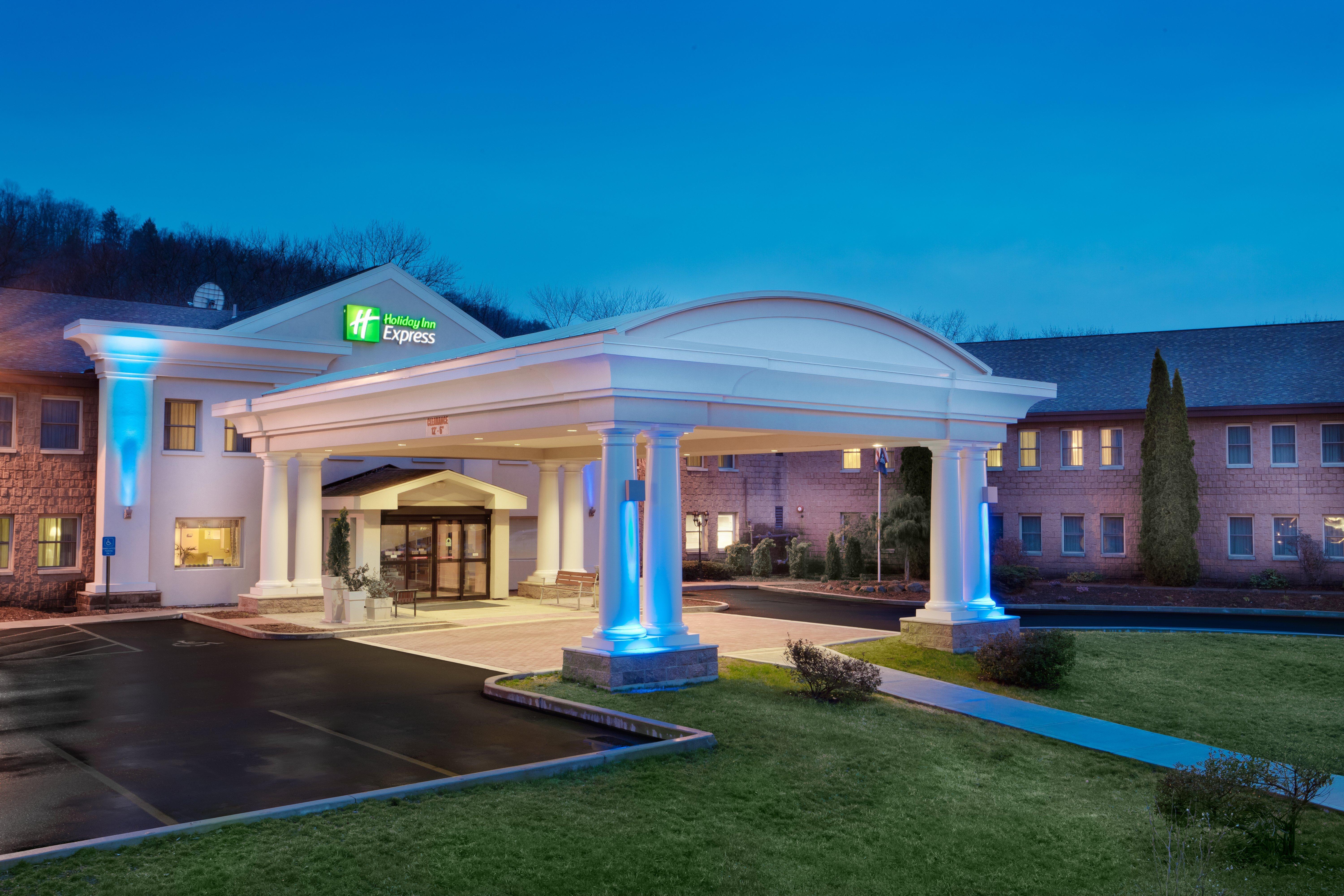 Best Western Owego Inn Exterior foto