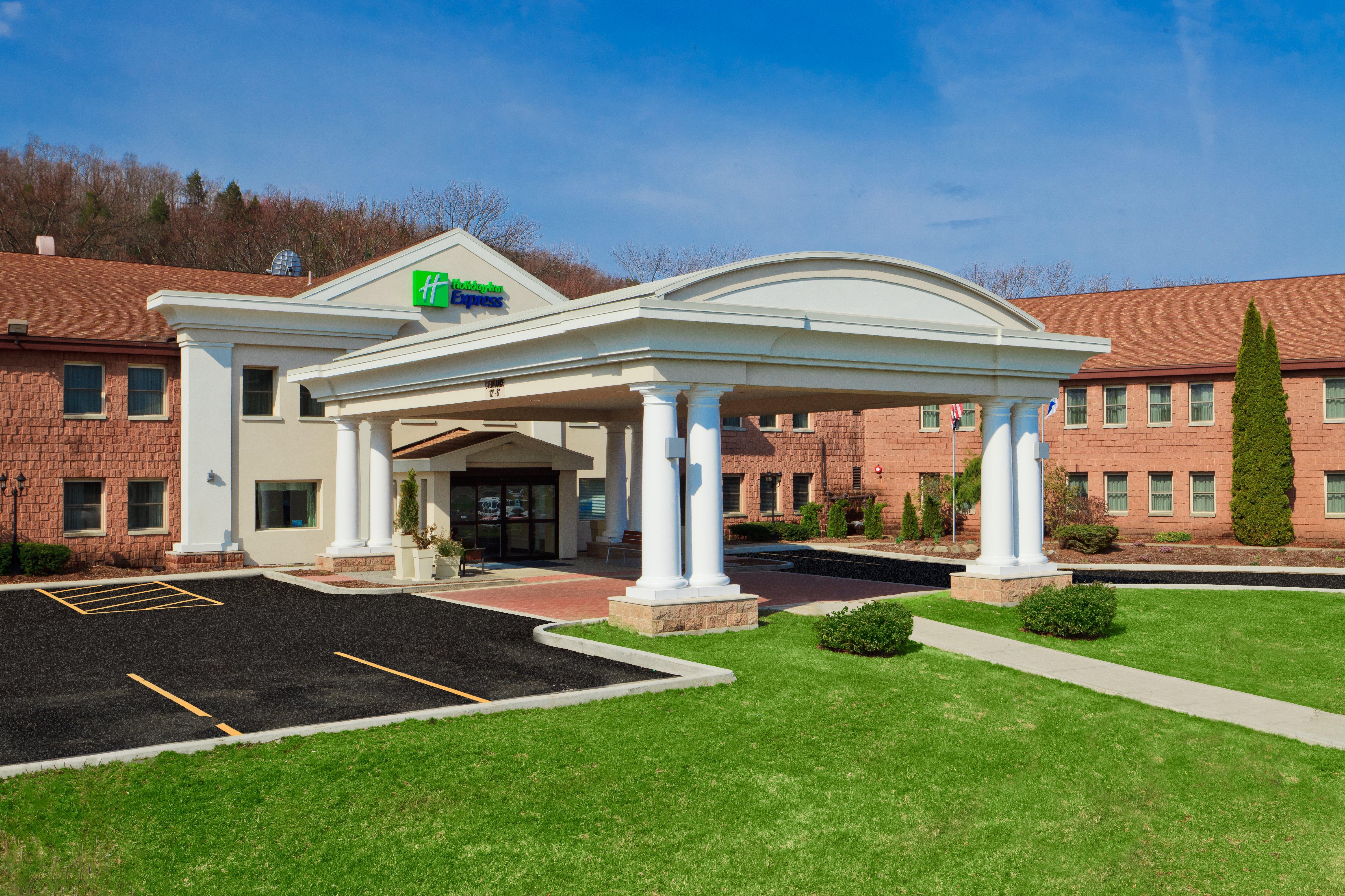 Best Western Owego Inn Exterior foto
