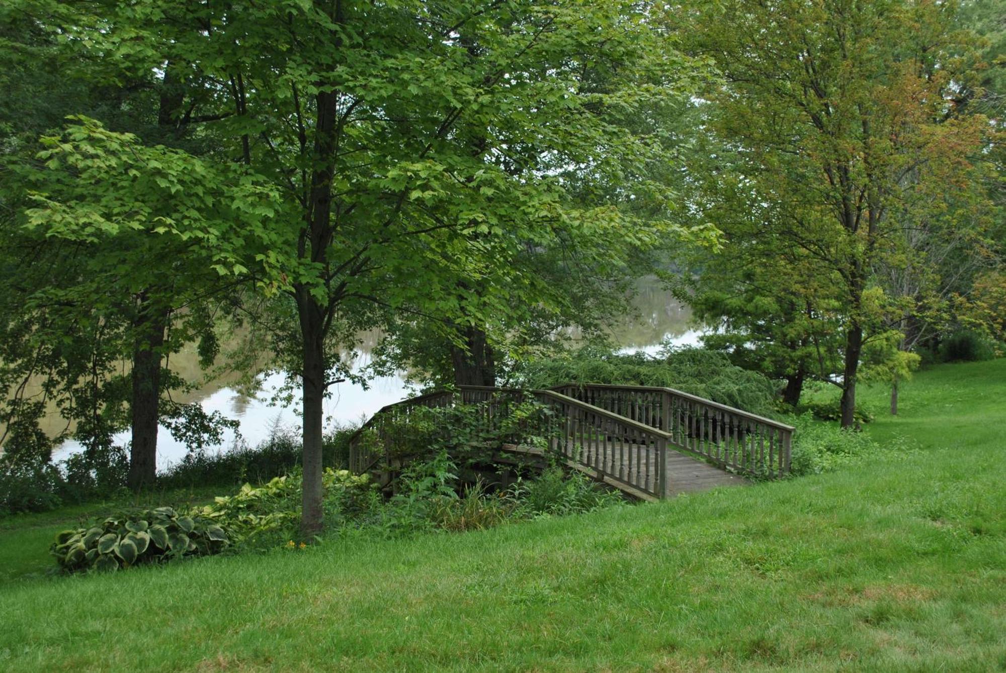 Best Western Owego Inn Exterior foto